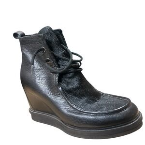 Napoleoni size 7 cowhide/leather platform boots in excellent near new condition